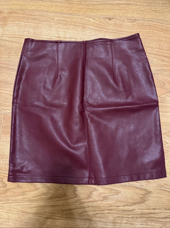 Jupe bordeaux imitation cuir