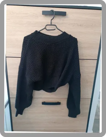 Pull noir