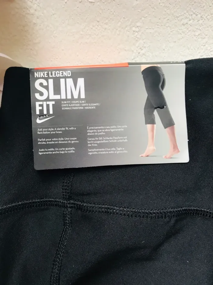 Nike Legging NEUF avec étiquette - photo numéro 3