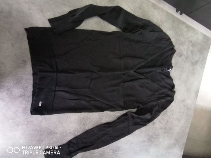 Pull  noir
