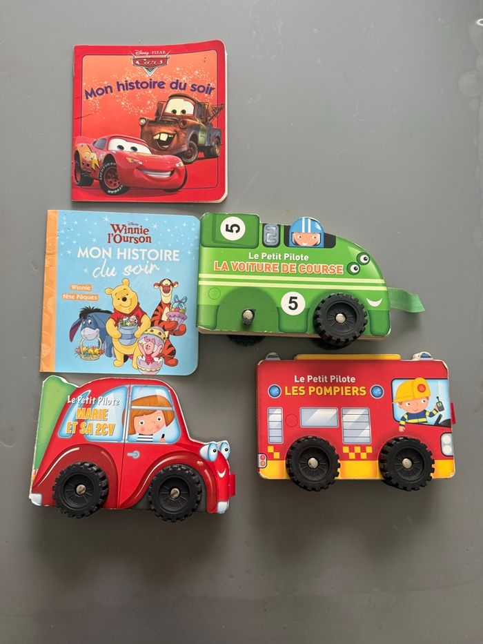 Lot de livres Le Petit Pilote et livres Winnie et Cars - photo numéro 6