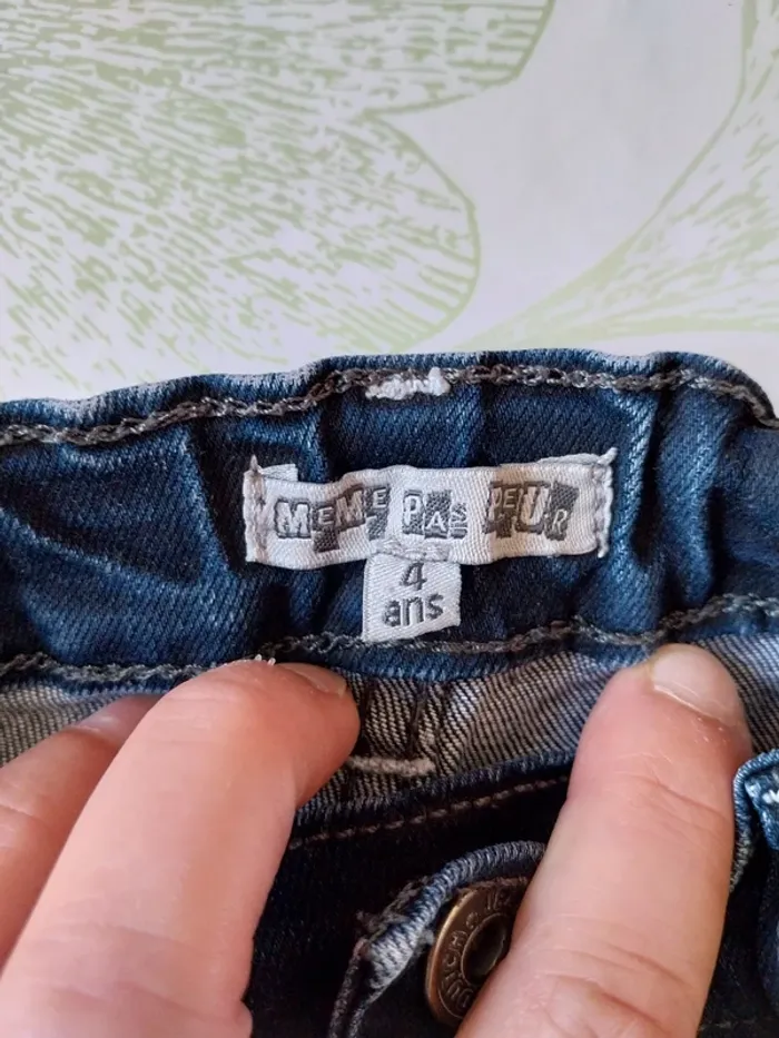 Lot de 2 jeans garçon 4 ans - photo numéro 4