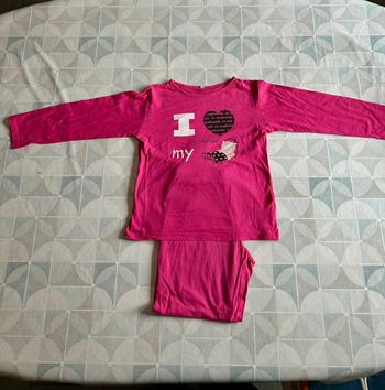 Pyjama fille -10 ans - en très bon état