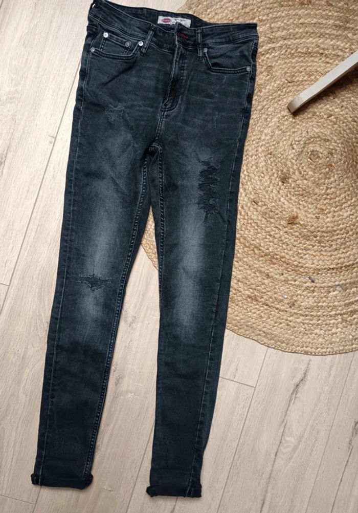 Jean noir Teddy Smith