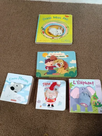 Lot 4 livres marionnettes doigts