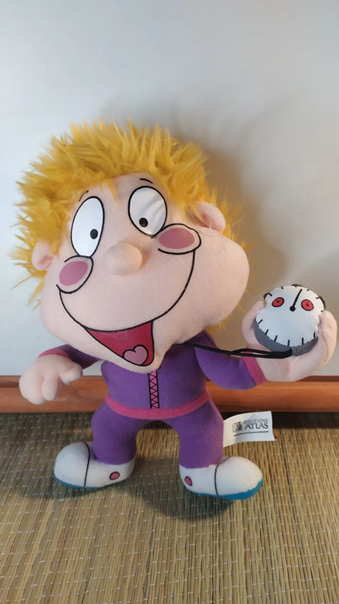 poupée peluche Simone pleine forme  les petites crapules