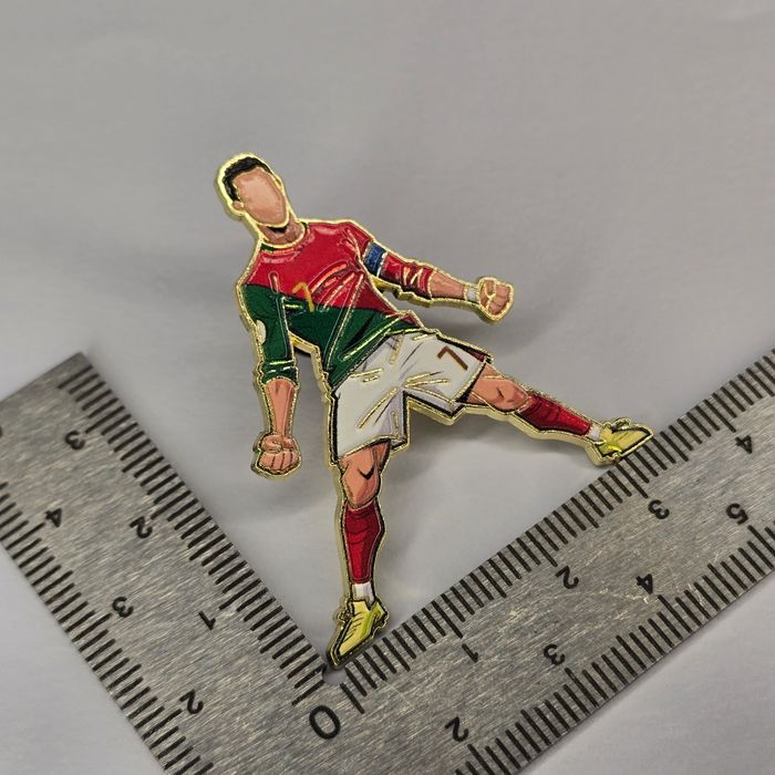 Pin's CRISTIANO RONALDO FOOT FOOTBALL - photo numéro 2