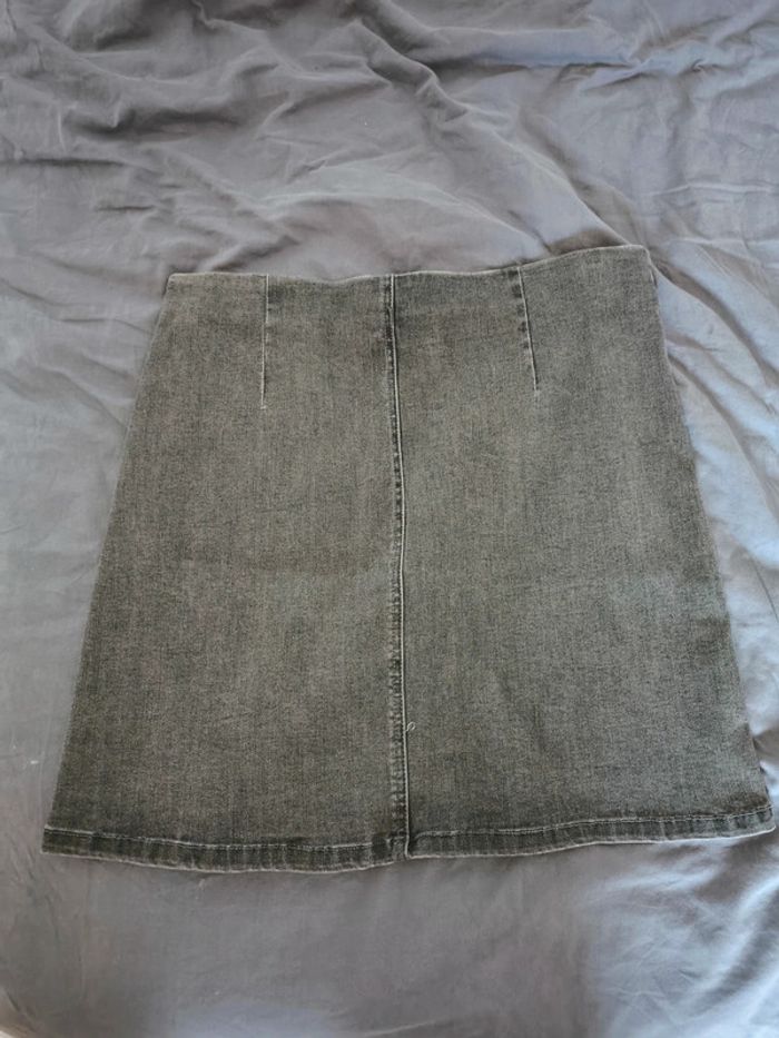 Jupe en jeans gris avec fermeture
