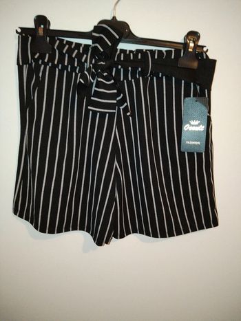 Short à rayures femme