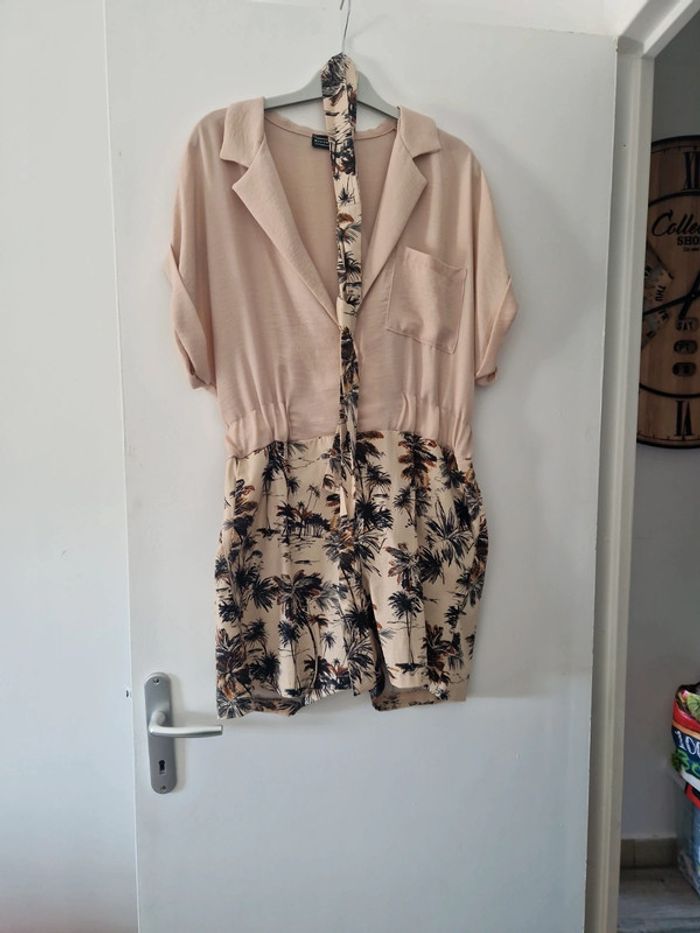 Combishort femme été habillé beige motif palmier ceinture taille L neuf sans étiquette much money