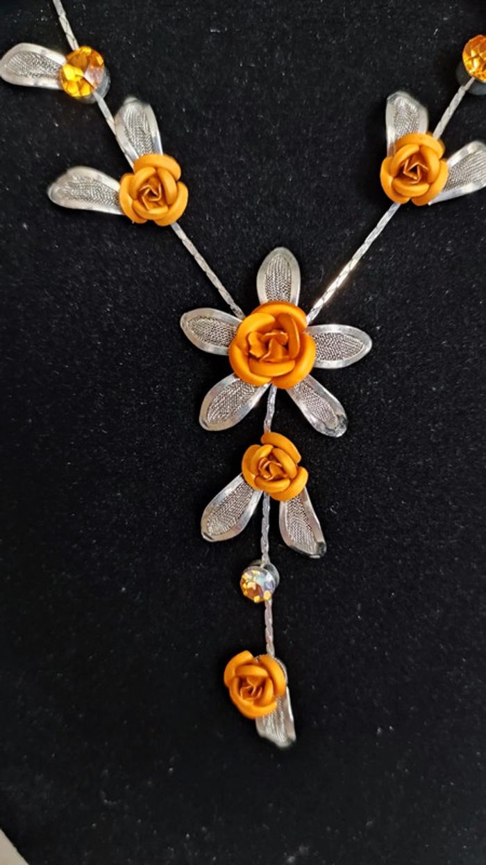 Collier fin roses - photo numéro 4
