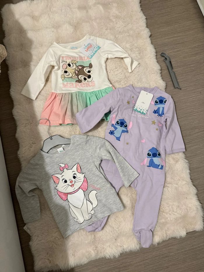 Lot 6 mois Disney neuf avec étiquette