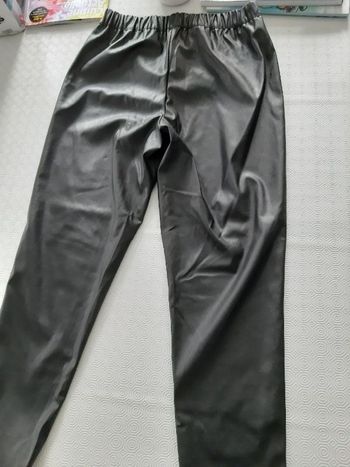 Pantalon simili cuir