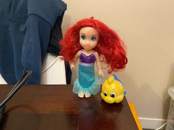 Figurine poupée ariel la petite sirène polochon