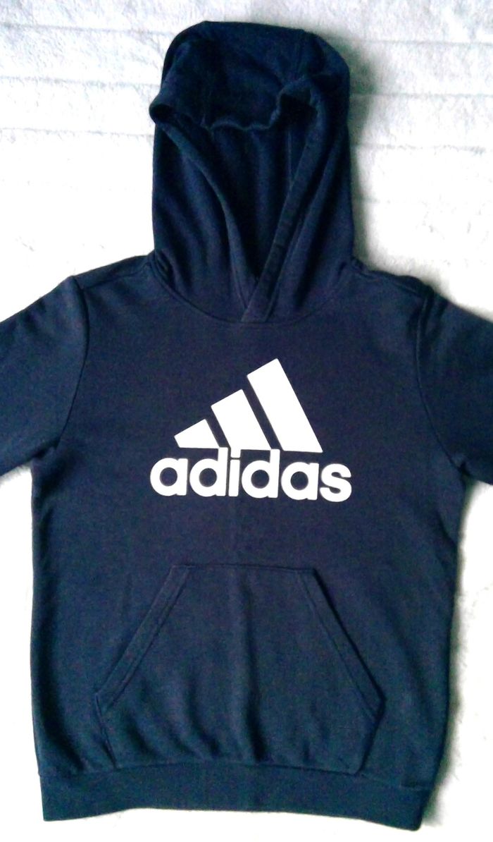 Pull ADIDAS.  11 / 12 ans