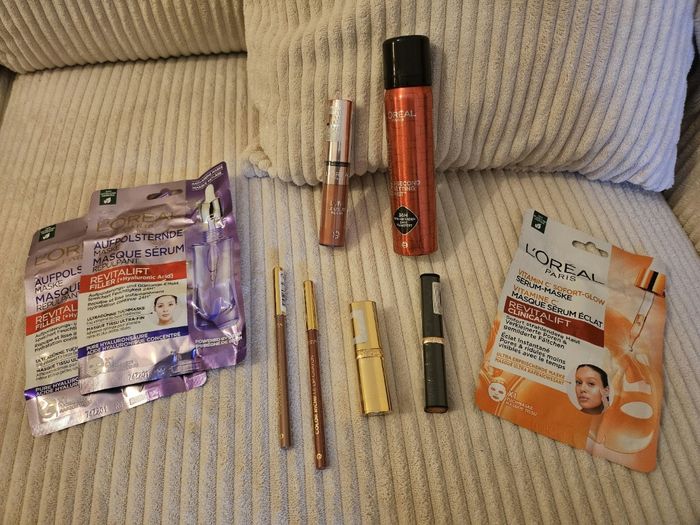 Lot maquillage 9 articles L'Oréal neufs