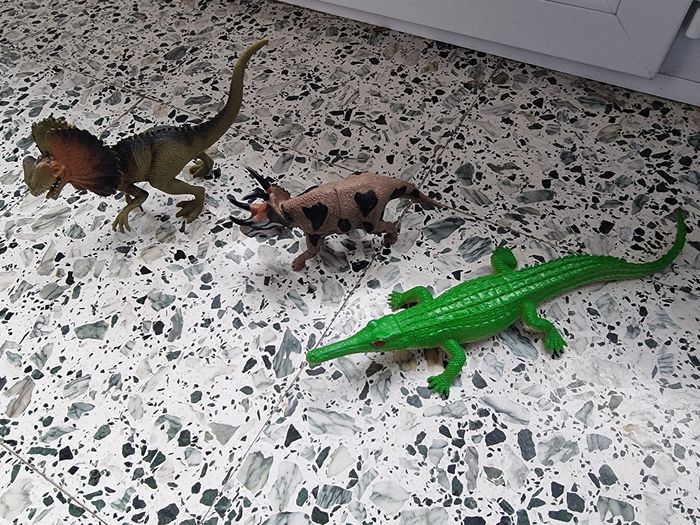 Lot dinosaures - photo numéro 3