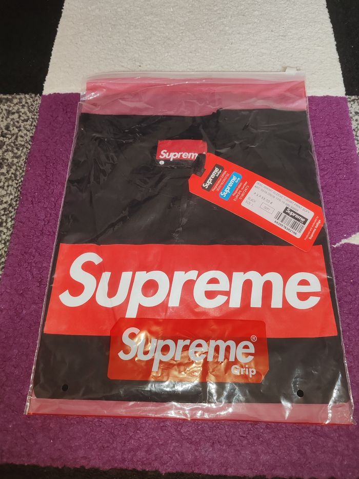 T-shirt supreme pour femme. - photo numéro 3