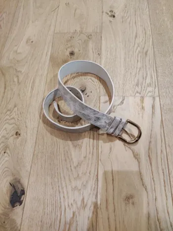 Ceinture rose clair et doré - très bon état - 1m10