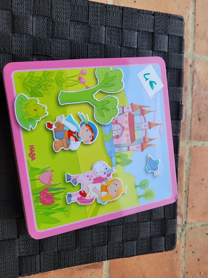 Boîte de jeu magnetique