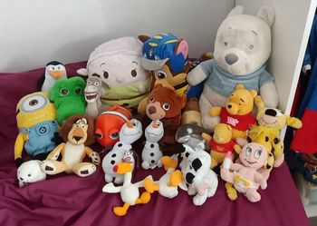 Peluches diverses Disney dream works Pat'Patrouille minions...