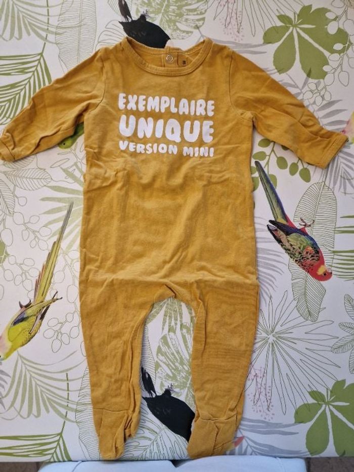 Pyjama 1 pièce mixte taille 9mois