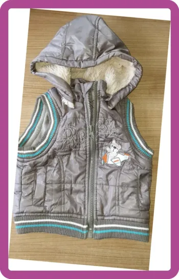 Veste sans manches doublée 12 mois