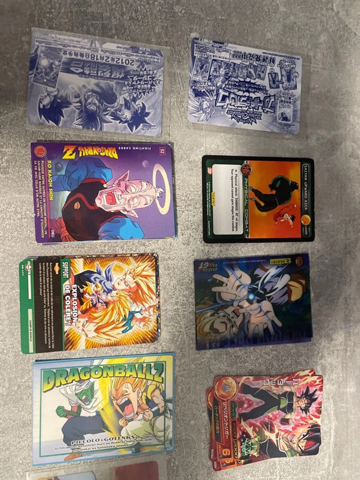 Lot de 23 cartes dragon ball toutes collection