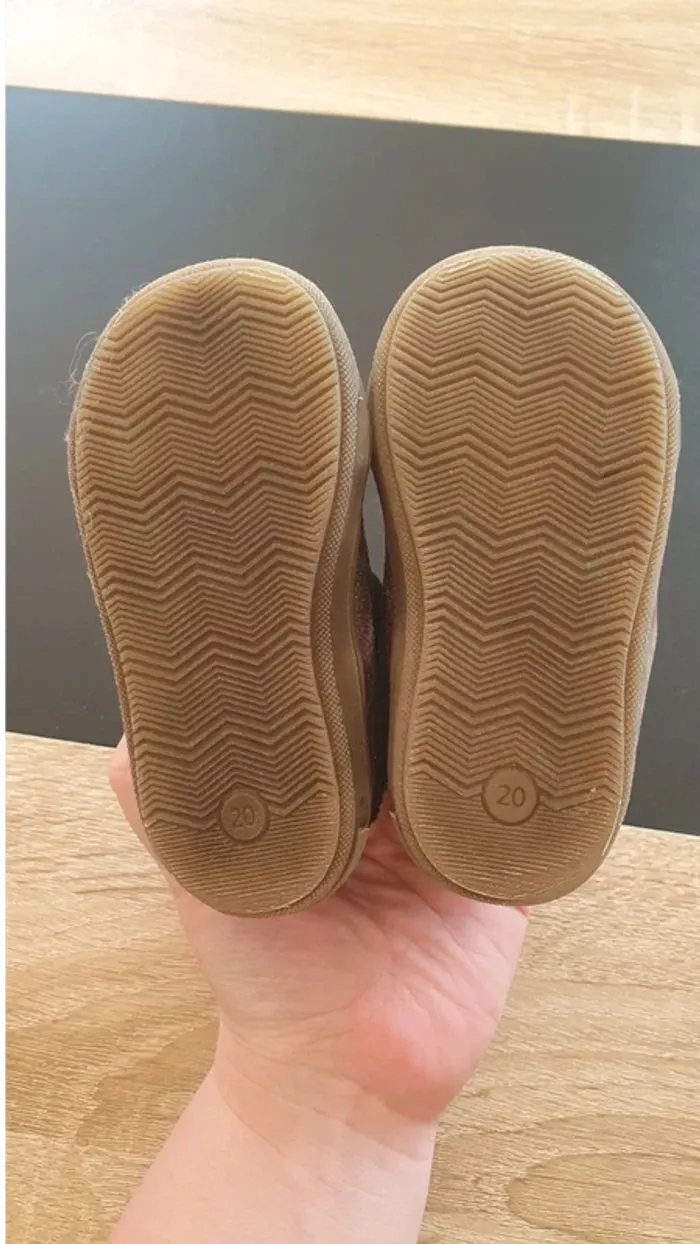 Lot de 3 chaussures pointure 20 - photo numéro 5