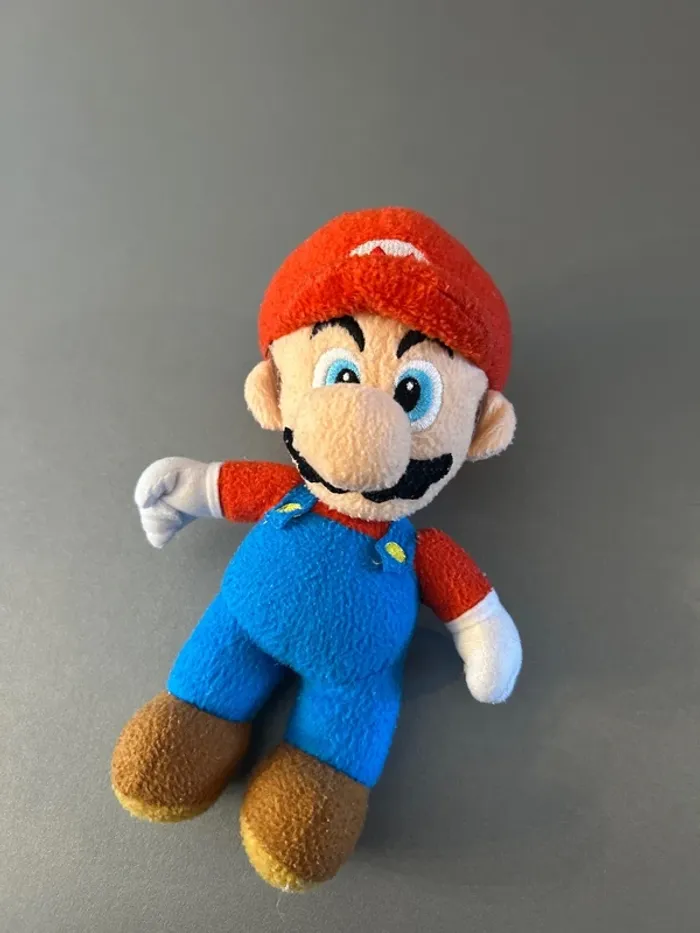 Peluche Mario Nintendo