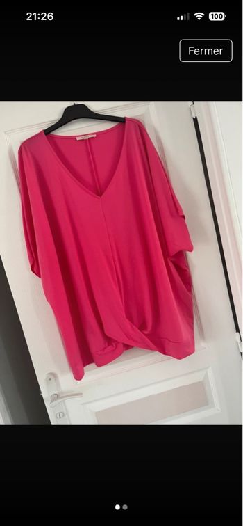Haut oversize rose bonbon marque Cyrus  T 56