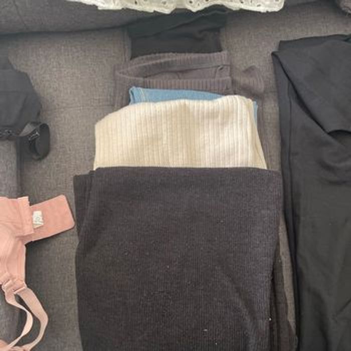 Lot vêtements grossesse - photo numéro 3
