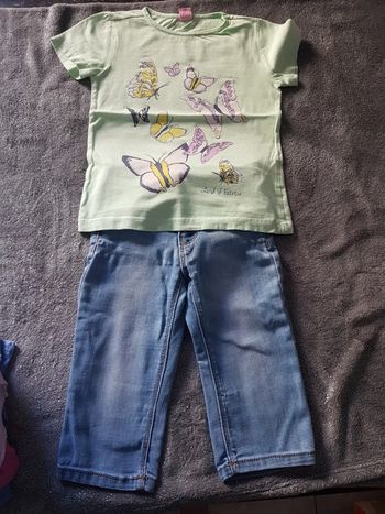 Ensemble pantacourt et tee shirt 3ans