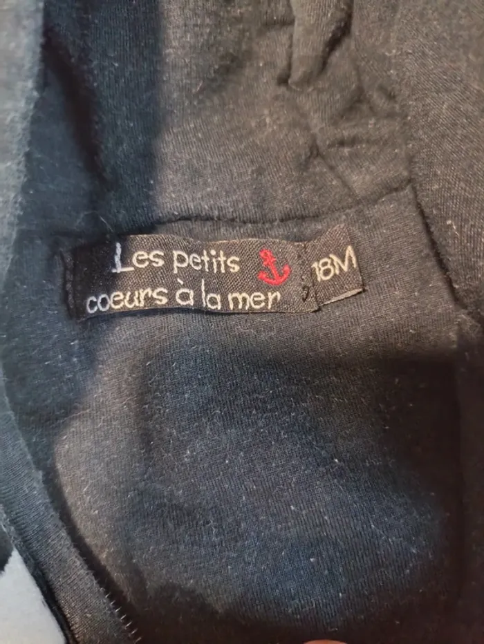 3 Gilets zippés avec capuche - photo numéro 9