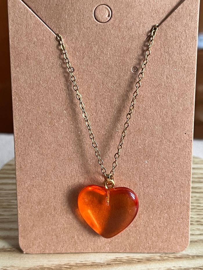 Collier cœur orange