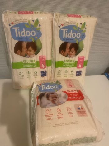 Couches neuves taille 4