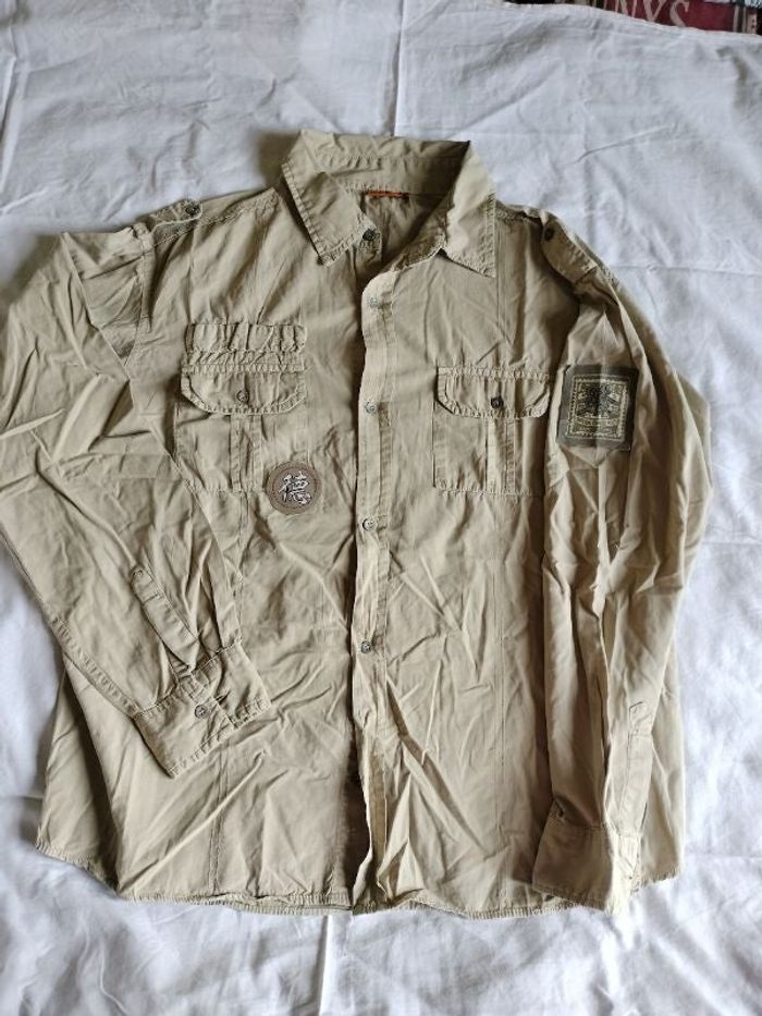 Chemise kaki clair