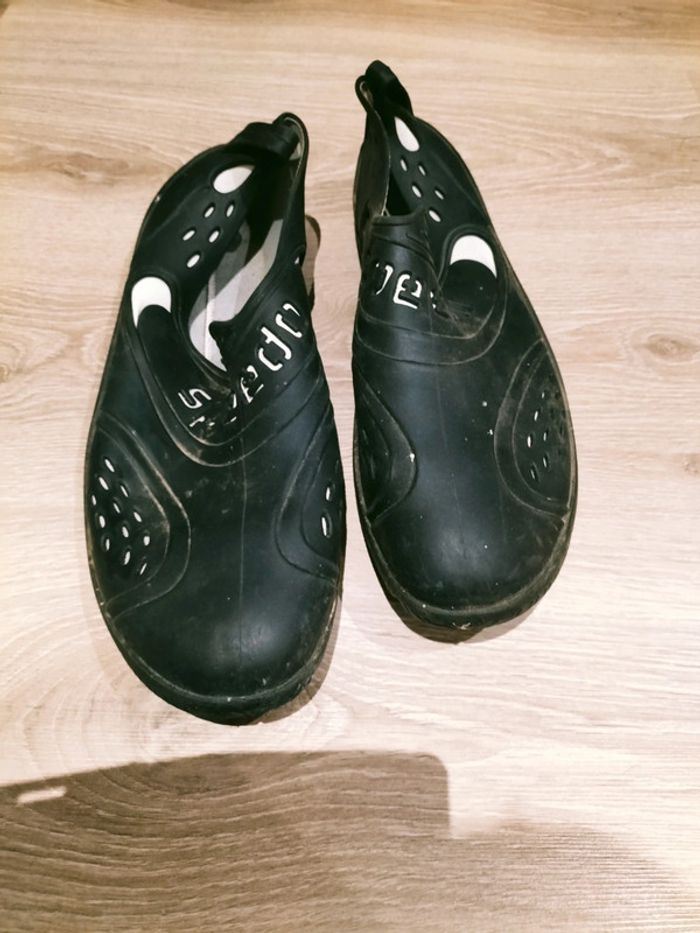 Chaussons de piscine taille 44.5