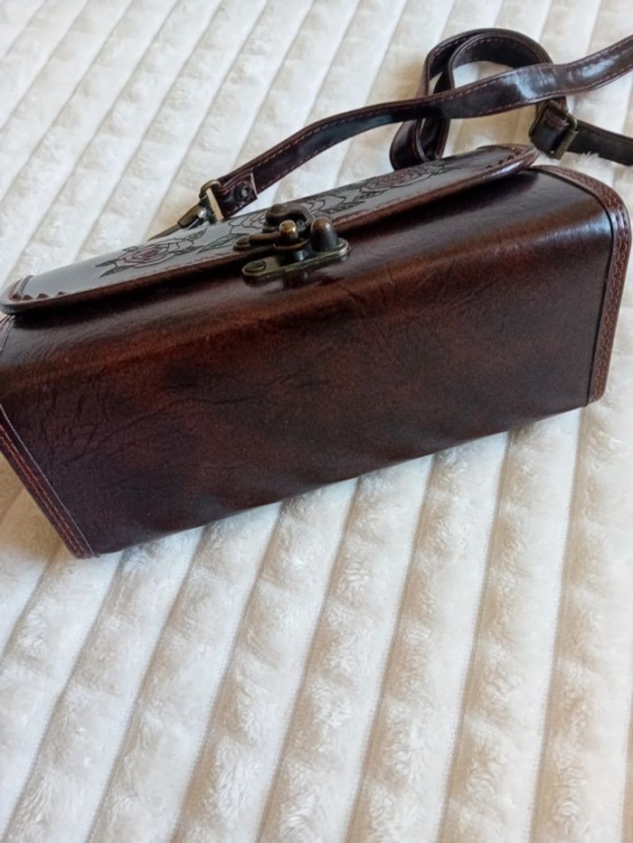 Jolie sac bandoulière Vintage en cuir 👜🍂 - photo numéro 9