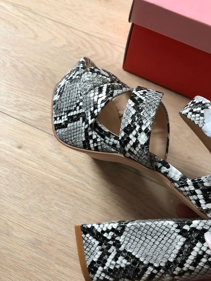 Escarpins ouverts neufs Even&Odd pointure 37 - photo numéro 6