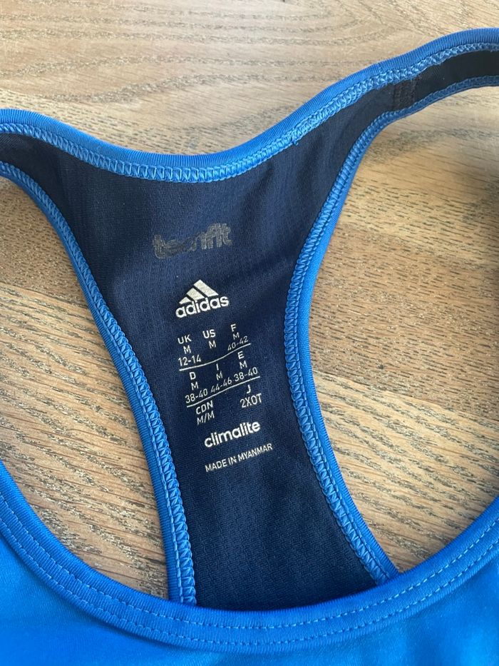 Brassière de sport M très bon état - photo numéro 3