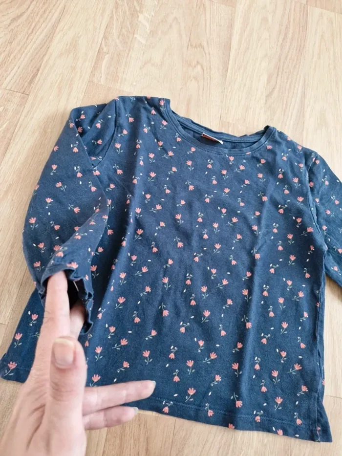Lot t-shirts 5 ans - photo numéro 10
