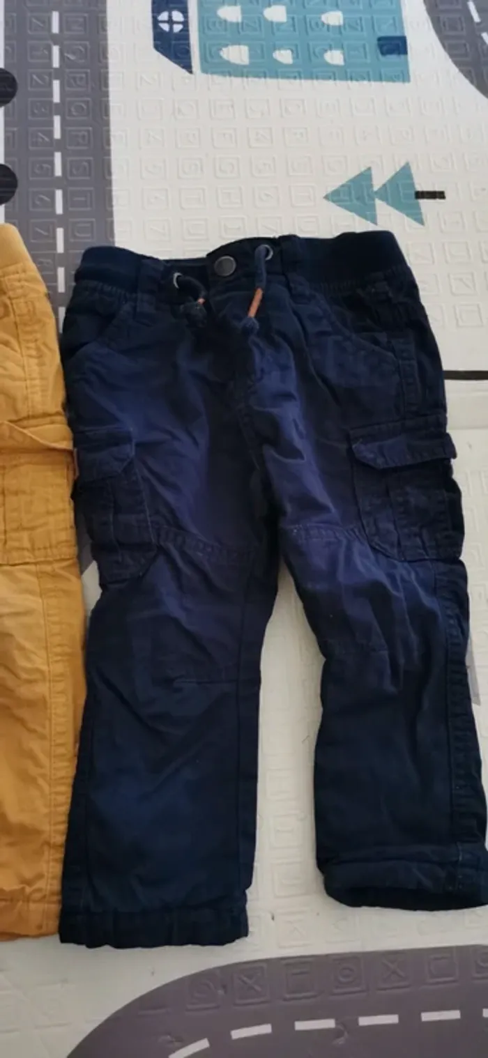 Lot pantalon 12 mois - photo numéro 3