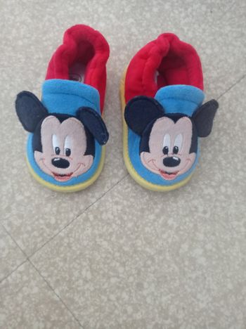 Pantoufle Mickey 19