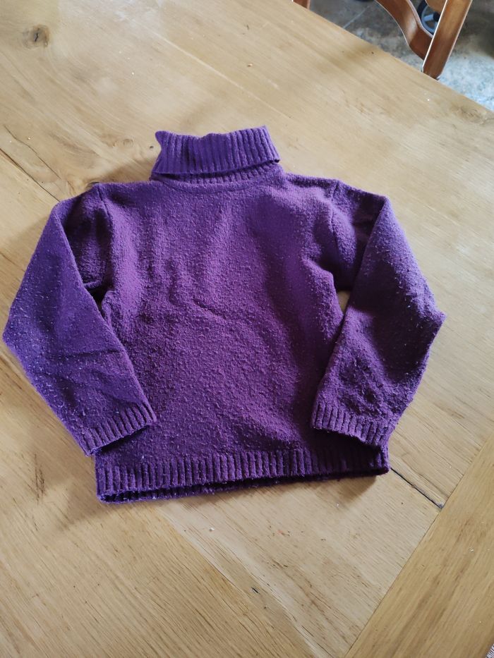 Pull col roulé