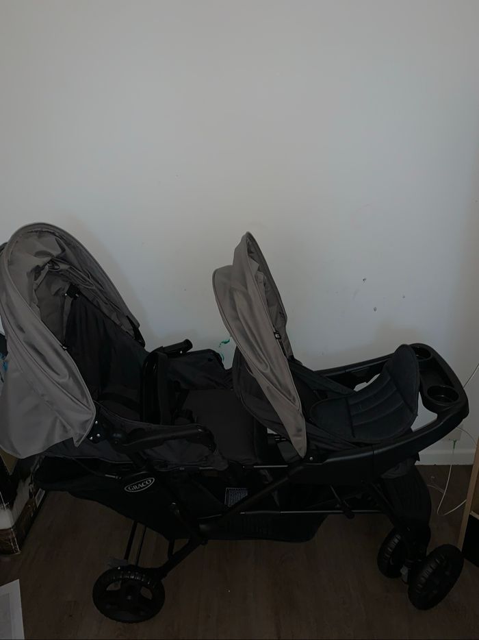 Vend poussette double
