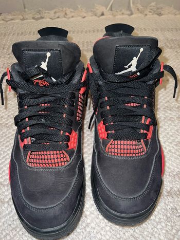 Air Jordan 4 red thunder