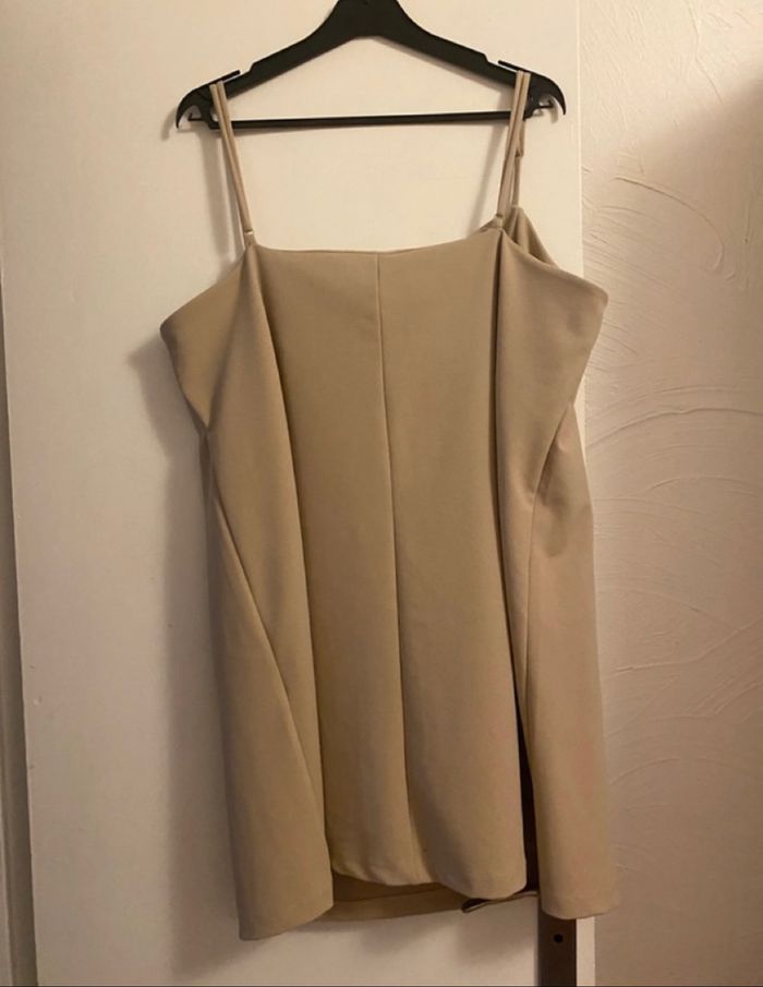 Robe courte