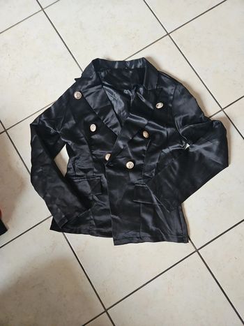 Veste s