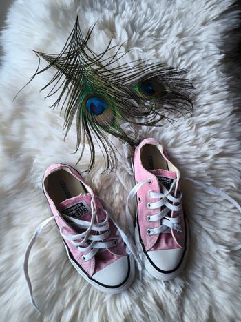 🩷 Jolie paire de Converse roses basses pointure 29 🩷